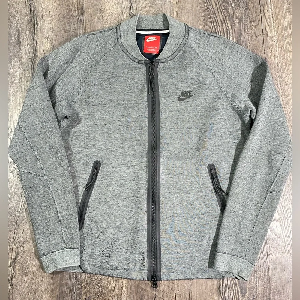 NIKE Tech Fleece Varsity Men’s Jacket - Picture 2 of 7